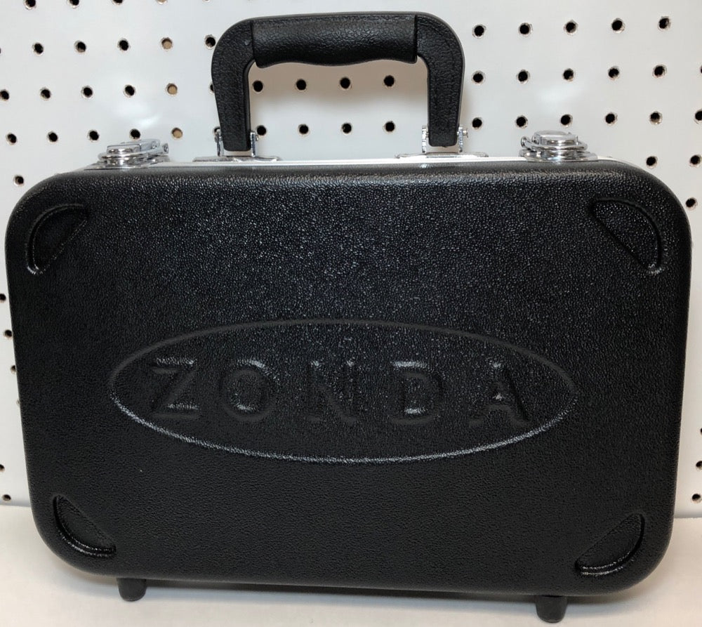 Zonda - Deluxe Clarinet Outfit - F519