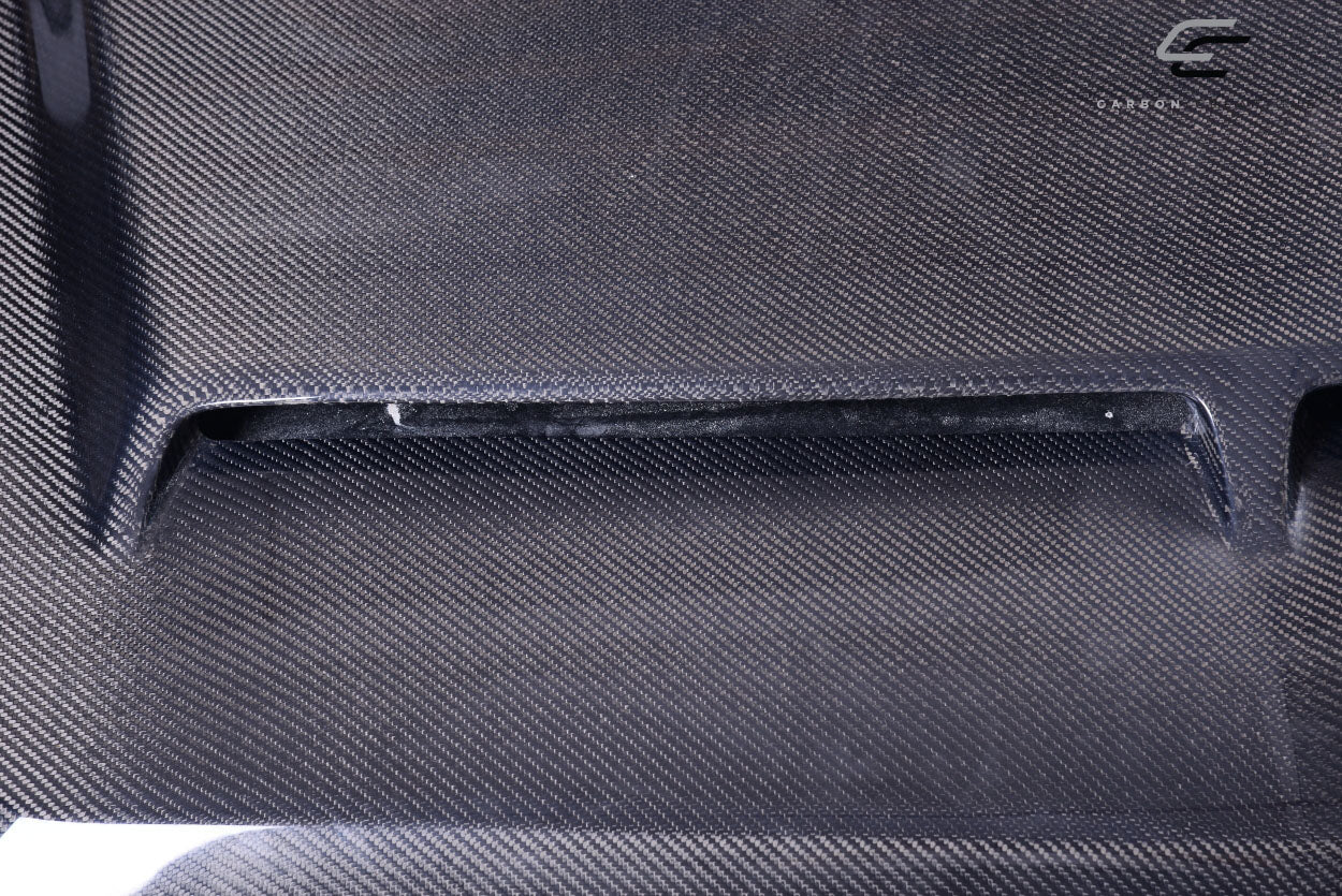 2002-2006 Chevrolet Avalanche (w/o cladding) 2003-2005 Silverado Carbon Creations GT500 Hood - 1 Piece