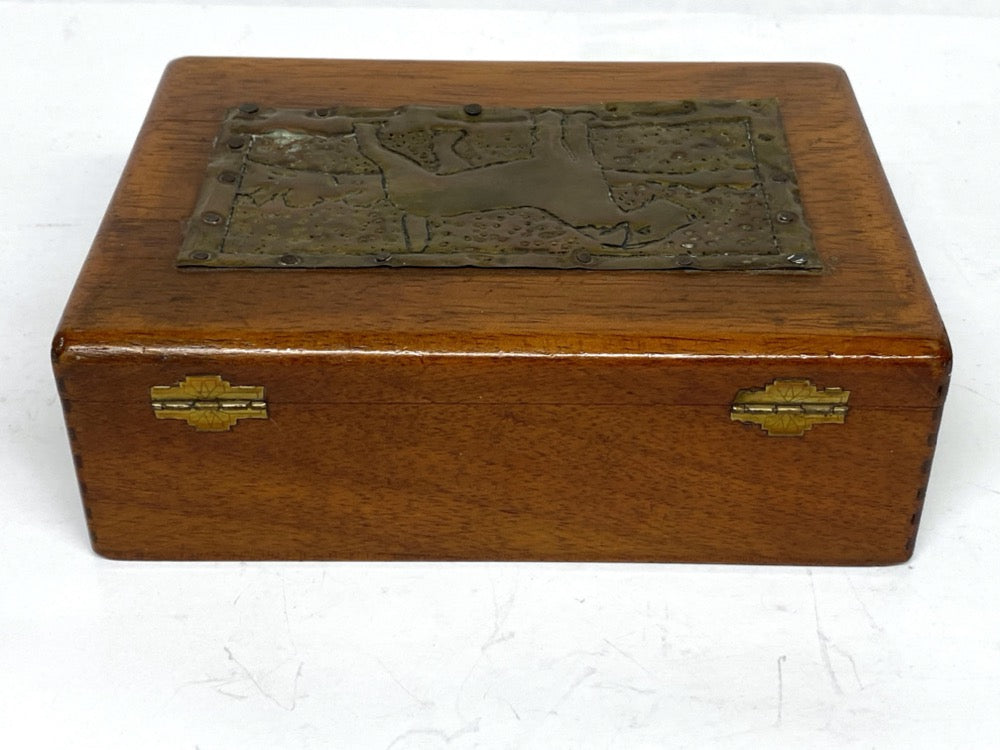 Vintage Wooden Cigar Box with Wire Fox Terrier Copper Art [A018]