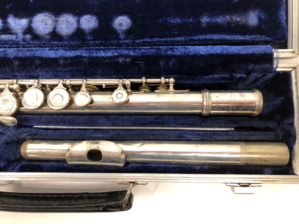Armstrong Silver Flute outfit - Model 104 - F545 [preowned]
