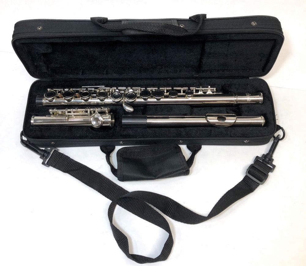 FM Student Flute Outfit - Nickel Keys/Parts and Hardshell Case - F1040 - Fornaszewski Music Store, Granite City IL 62040 - www.stanf.com