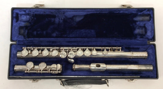 Pre-owned Yamaha 225SII Flute with case - serviced & ready to play - F573 - Fornaszewski Music Store, Granite City IL 62040 - www.stanf.com