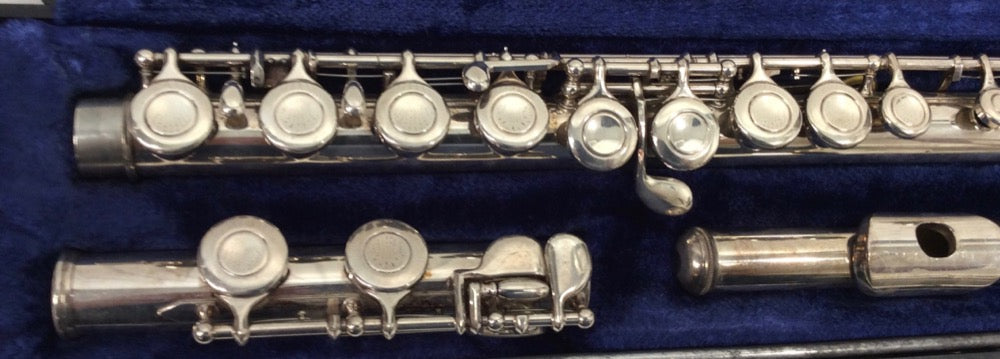 Yamaha 225SII Flute outfit with case - F573 [preowned]