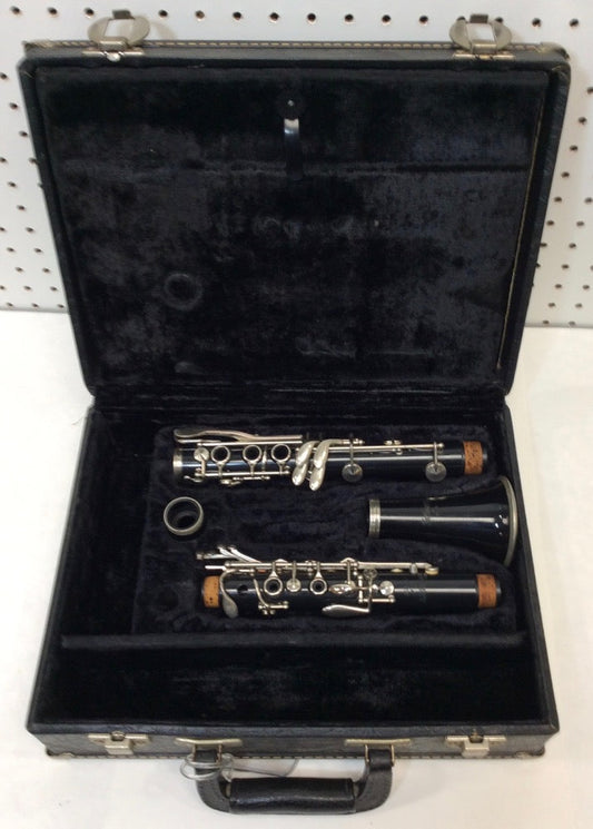 Pre-owned Selmer USA CL300 Clarinet - Serviced & ready to play - F608 - Fornaszewski Music Store, Granite City IL 62040 - www.stanf.com