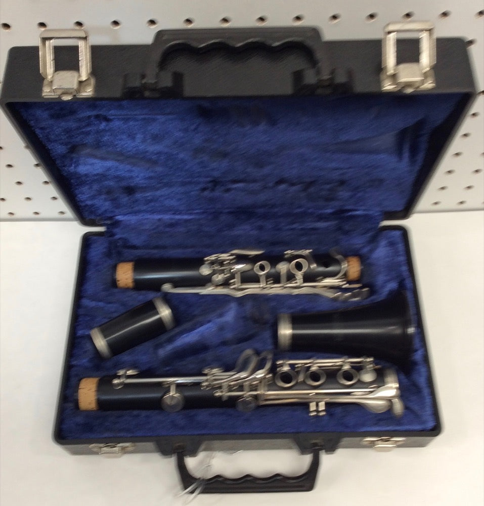 Pre-owned Armstrong 4001 Clarinet - serviced & ready to play - F664 - Fornaszewski Music Store, Granite City IL 62040 - www.stanf.com