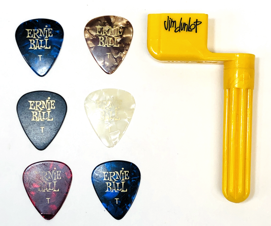 Guitar Candy Pack 05 - Dunlop String Winder + 6 Guitar Picks - Fornaszewski Music Store, Granite City IL 62040 - www.stanf.com