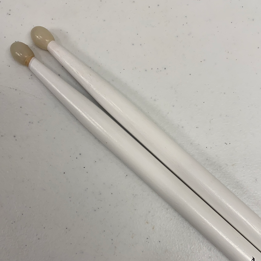 WHITE Pair of ROCK Nylon Tip New York Pro Color Drumsticks