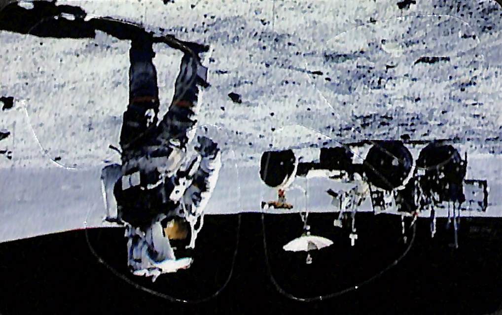 Pikcard - Artist Card - Set of 4 Guitar Picks For Your Wallet