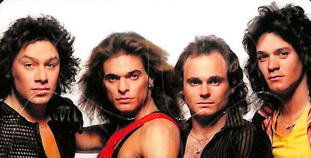 Pikcard - Artist Card - Set of 4 Guitar Picks For Your Wallet